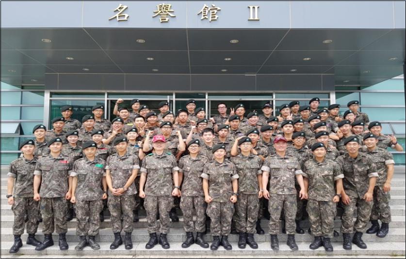 2017년 1차 하계입영훈련에 참가한 영남대 학군사관 후보생들.jpg